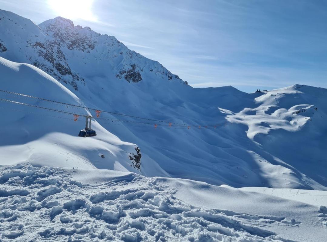 Fewo D'Rock Arosa- Center Of Nightlife By Nature Apartments Switzerland Ruang foto